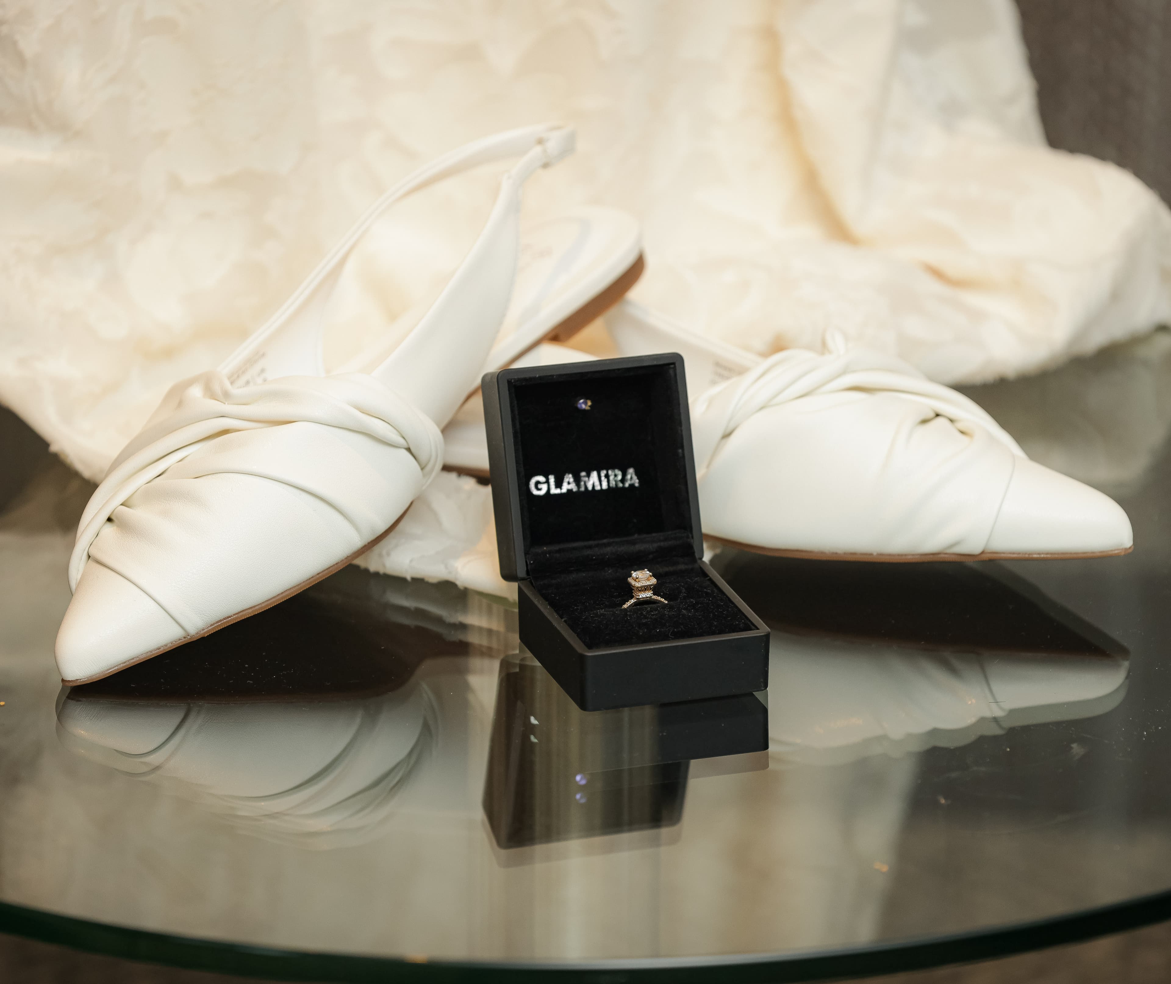 Luxury photography background for a romantic booking call to action